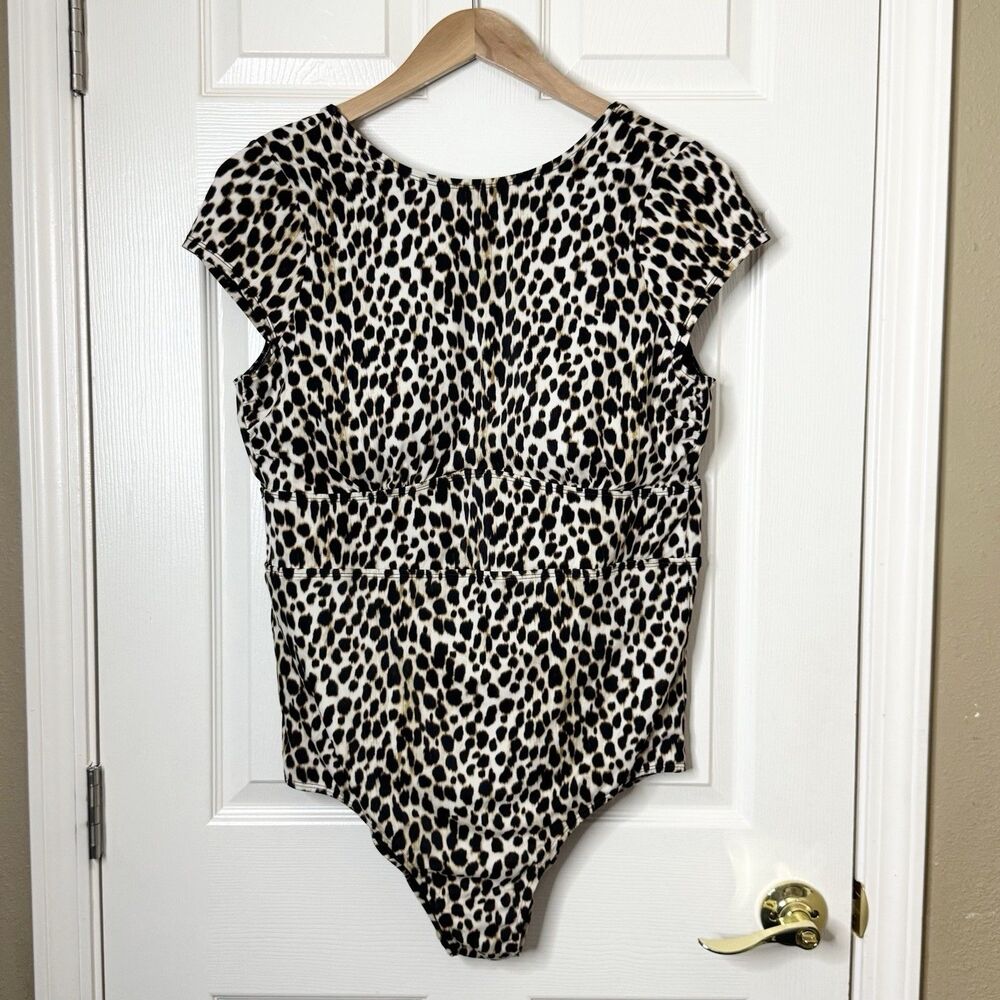 Torrid Active Wireless Scoop Back One Piece Swimsuit Cheetah Brown Tan Black 2X